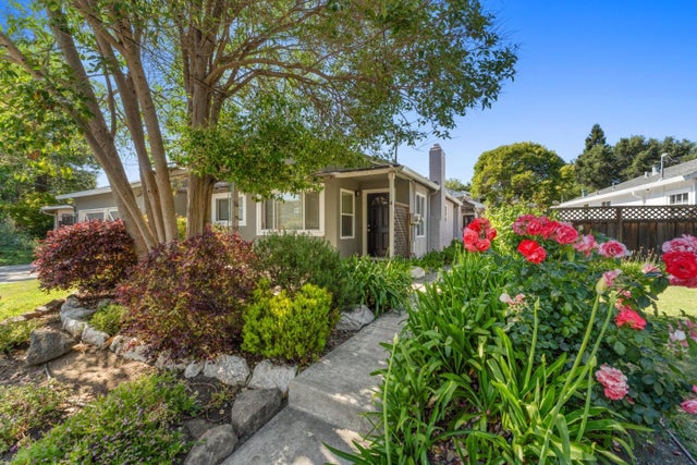 4 Athlone Way, MENLO PARK