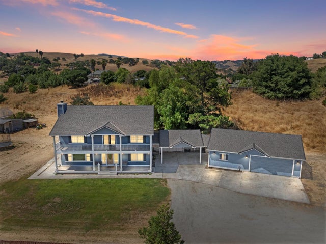 695 Hospital Rd, HOLLISTER