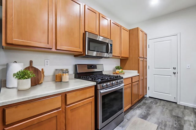 2564 N Village Dr, SANTA ROSA