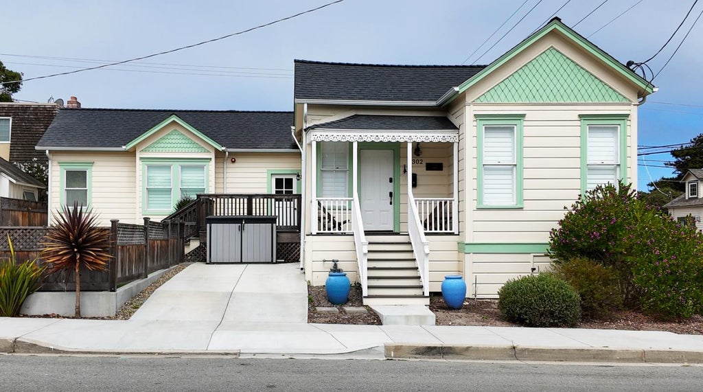 302 Park St, PACIFIC GROVE