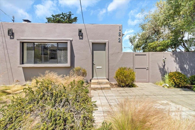 182 El Dorado St, MONTEREY