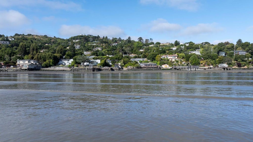 4980 Paradise Dr, BELVEDERE TIBURON