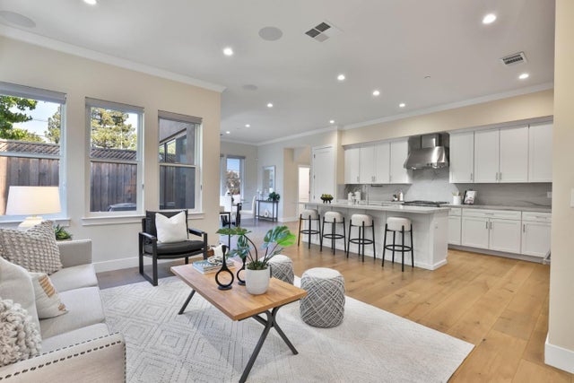 102 Hildebrand Dr, Los Gatos