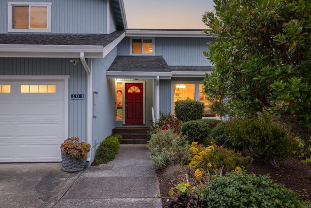 404 Roosevelt Blvd, HALF MOON BAY