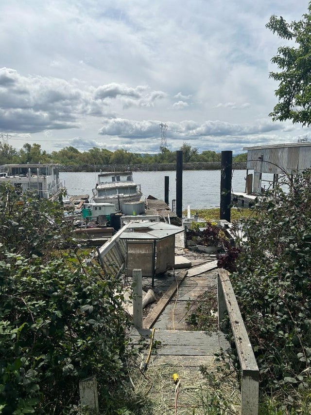 2666 Taylor Rd, BETHEL ISLAND