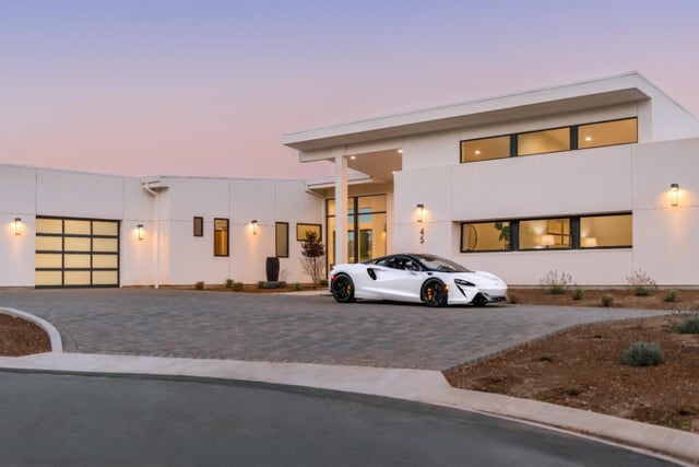 45 Calaveras Ct, Hillsborough