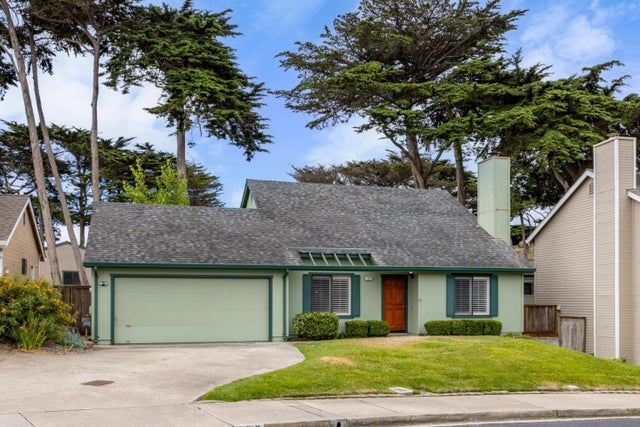 126 Cypress Lakes Ct, MARINA