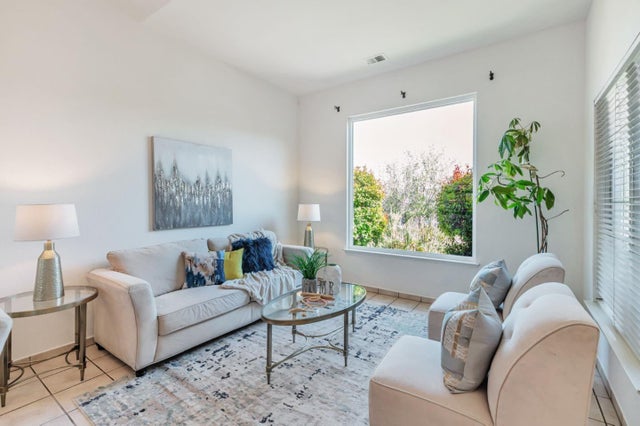 1531 Brighton Dr, Hollister