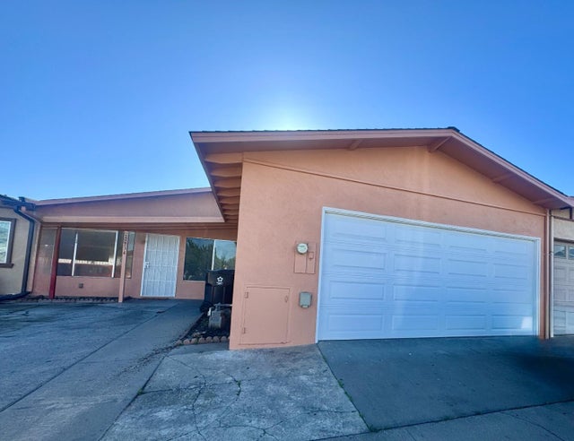 634 Yreka Dr, SALINAS
