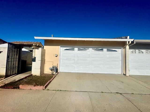607 Calaveras Dr, SALINAS