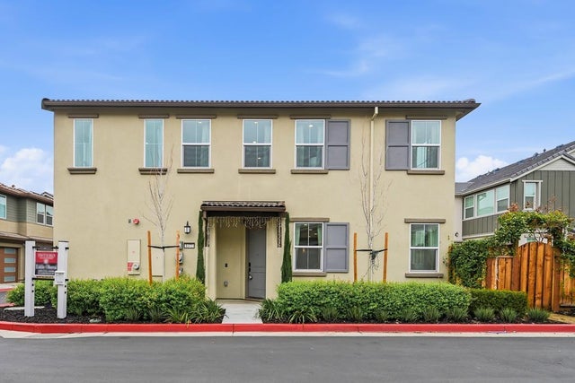 1372 S Melville Ln, TRACY