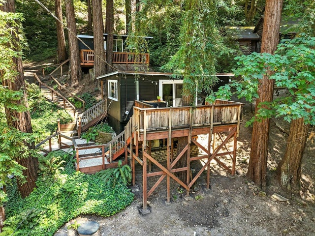 9540 E Zayante Rd, FELTON