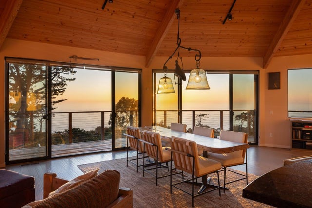 209 Crest Rd, CARMEL