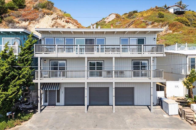 617 Beach Dr, APTOS
