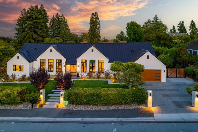 588 Craig Rd, HILLSBOROUGH