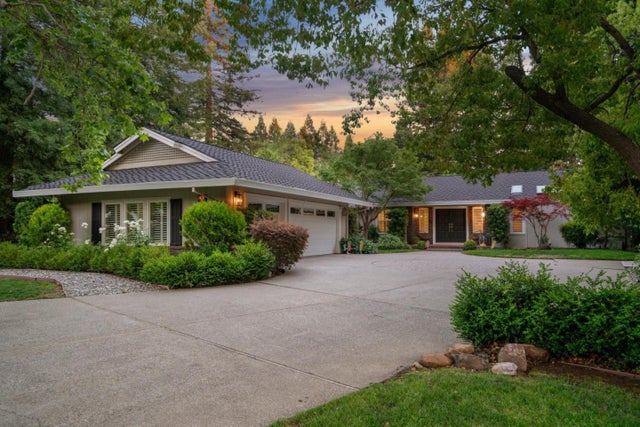 2360 Holly Oak Dr, DANVILLE