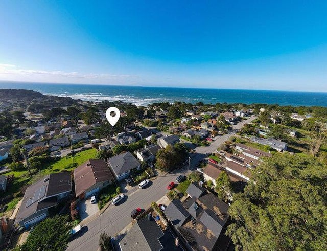 730 Sierra St, MOSS BEACH