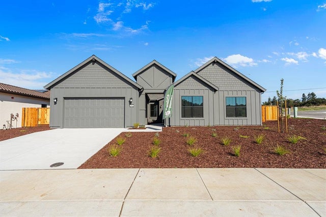 410 Maria Dr, HOLLISTER