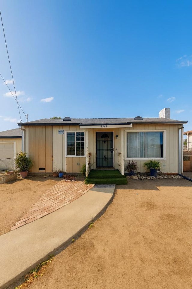 4319 E Washington St, STOCKTON