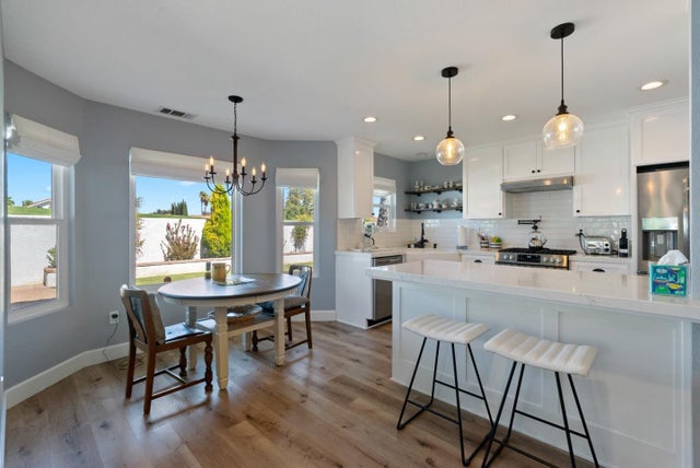 911 Saint Ann Dr, PASO ROBLES