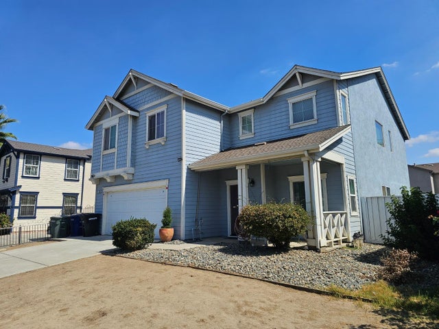 1700 St Charlotte Ln, MODESTO