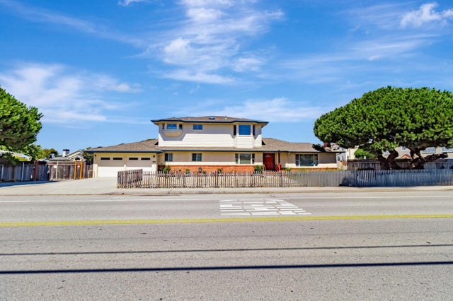 415 Kelly Ave, HALF MOON BAY