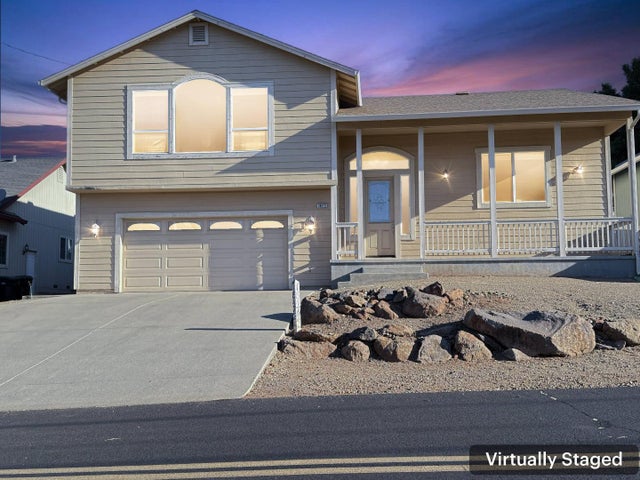 18472 Kentwood Pl, HIDDEN VALLEY LAKE