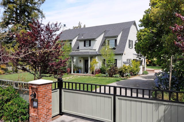 720 Brewer Dr, HILLSBOROUGH