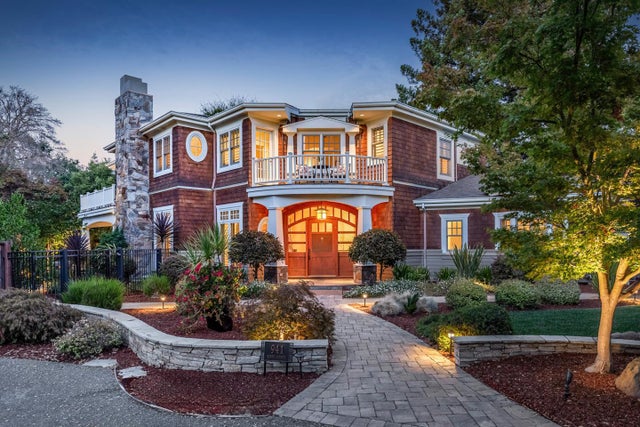 941 Berry Ave, LOS ALTOS