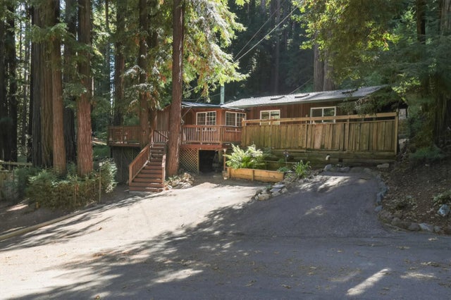 11033 Sequoia Ave, FELTON