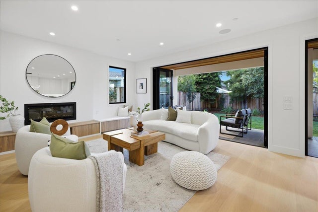 852 La Para Ave, PALO ALTO