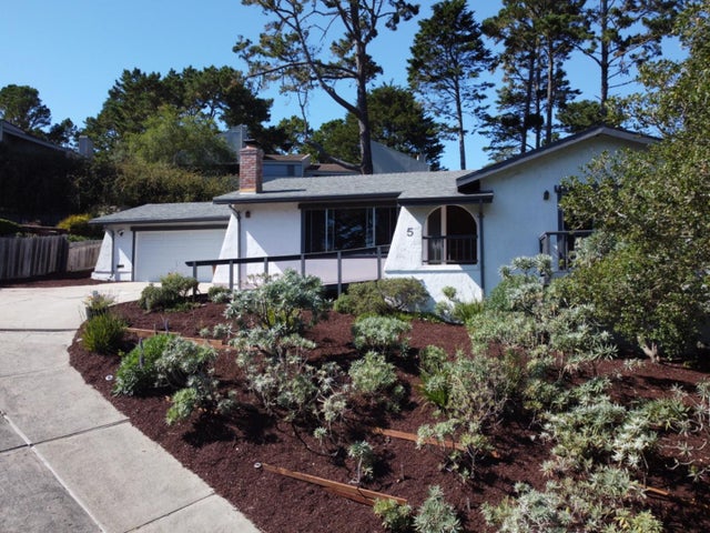 5 Stratford Pl, MONTEREY