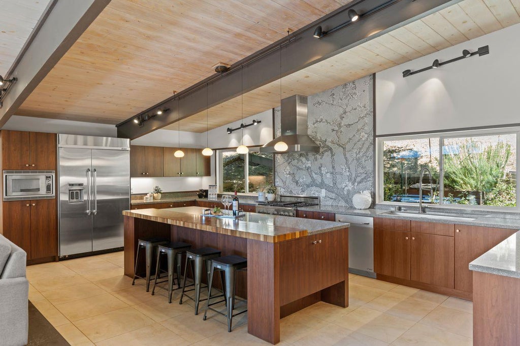 1220 Chula Vista Dr, BELMONT