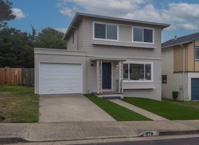 618 Foothill Dr, PACIFICA