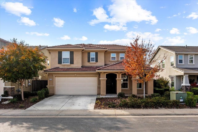 10000 Asilomar Ln, ELK GROVE