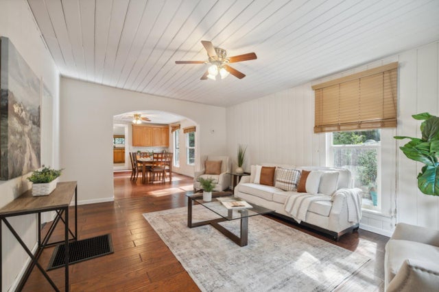 11349 Alameda Ave, BROOKDALE