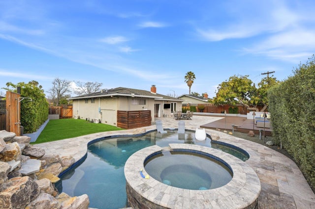 738 Sobrato Dr, CAMPBELL