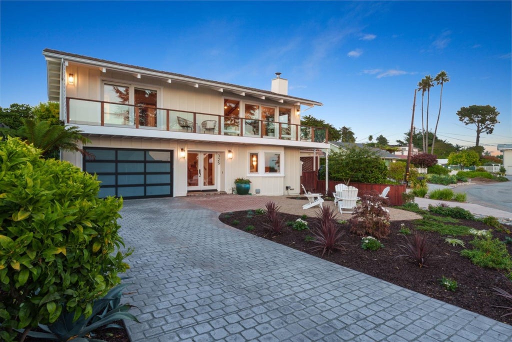 325 Kingsbury Dr, APTOS