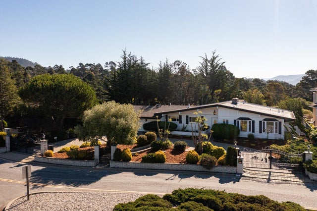 25601 Carmel Knolls Dr, CARMEL