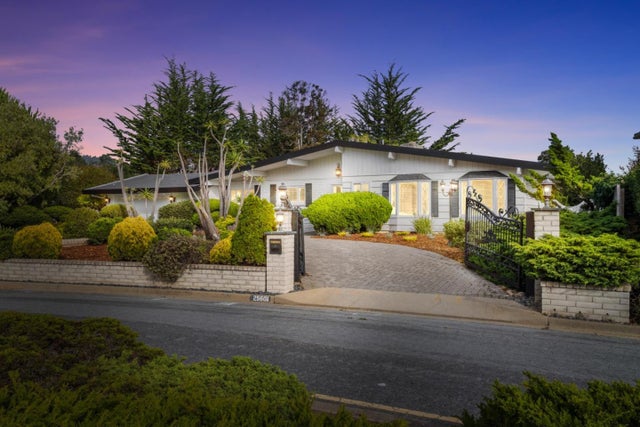 25601 Carmel Knolls Dr, CARMEL