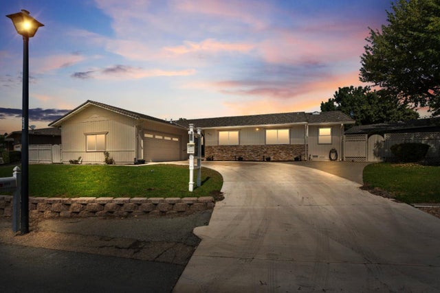 471 Marks Dr, HOLLISTER