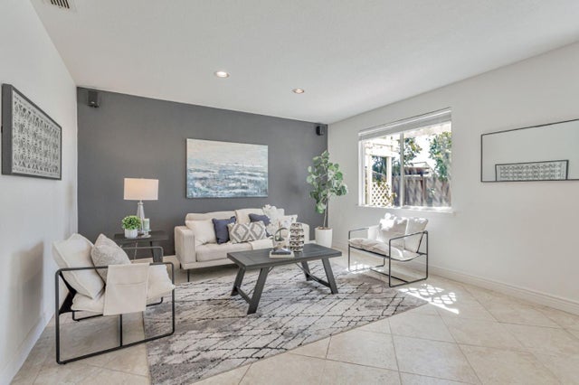 1048 Stillspring Dr, VACAVILLE