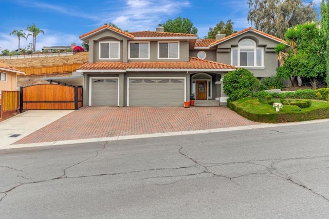 96 Caryl Ct, HOLLISTER