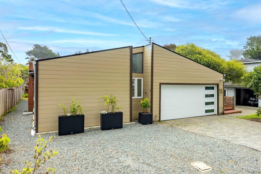 1161 Tamarind St, MONTARA