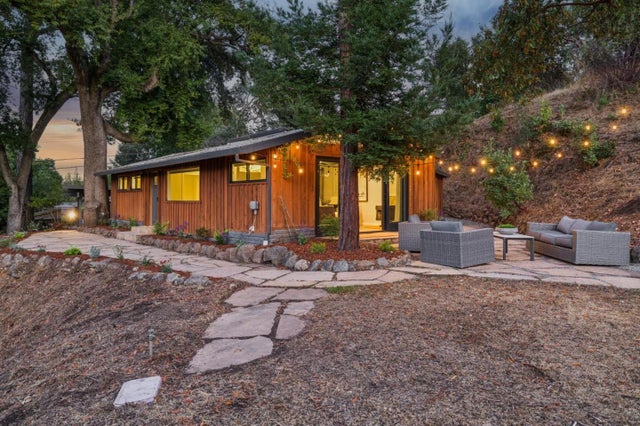 76 Old Spanish Trl, Portola Valley