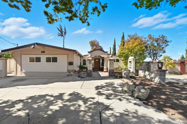 1199 Blazingwood Dr, SUNNYVALE