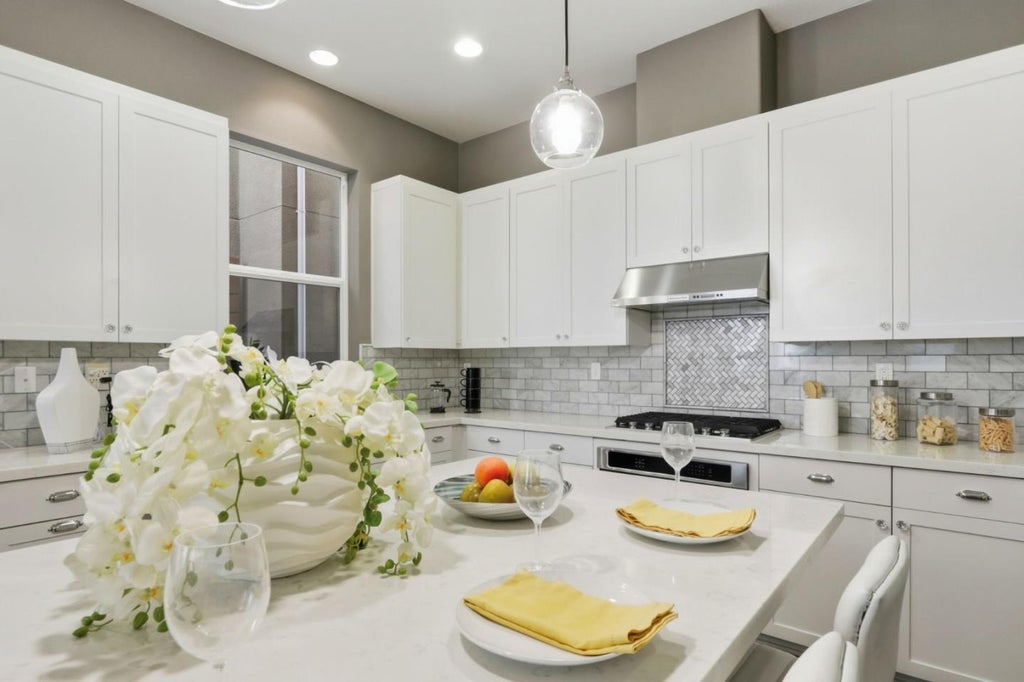 563 Odyssey Ln, MILPITAS