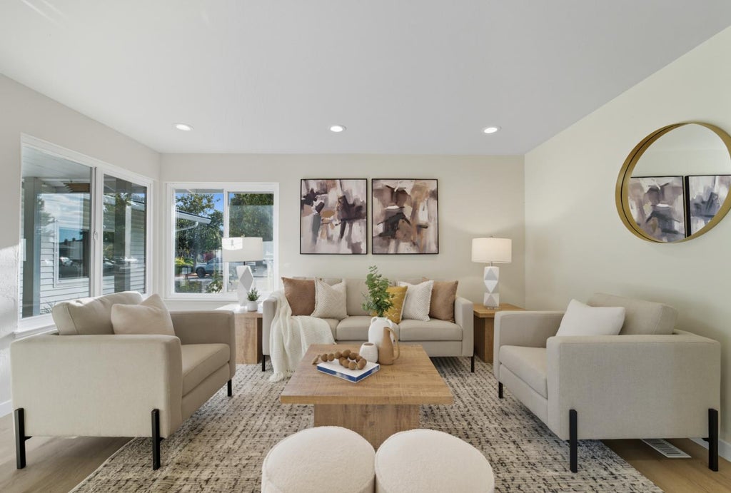 521 Canton Dr, SAN JOSE