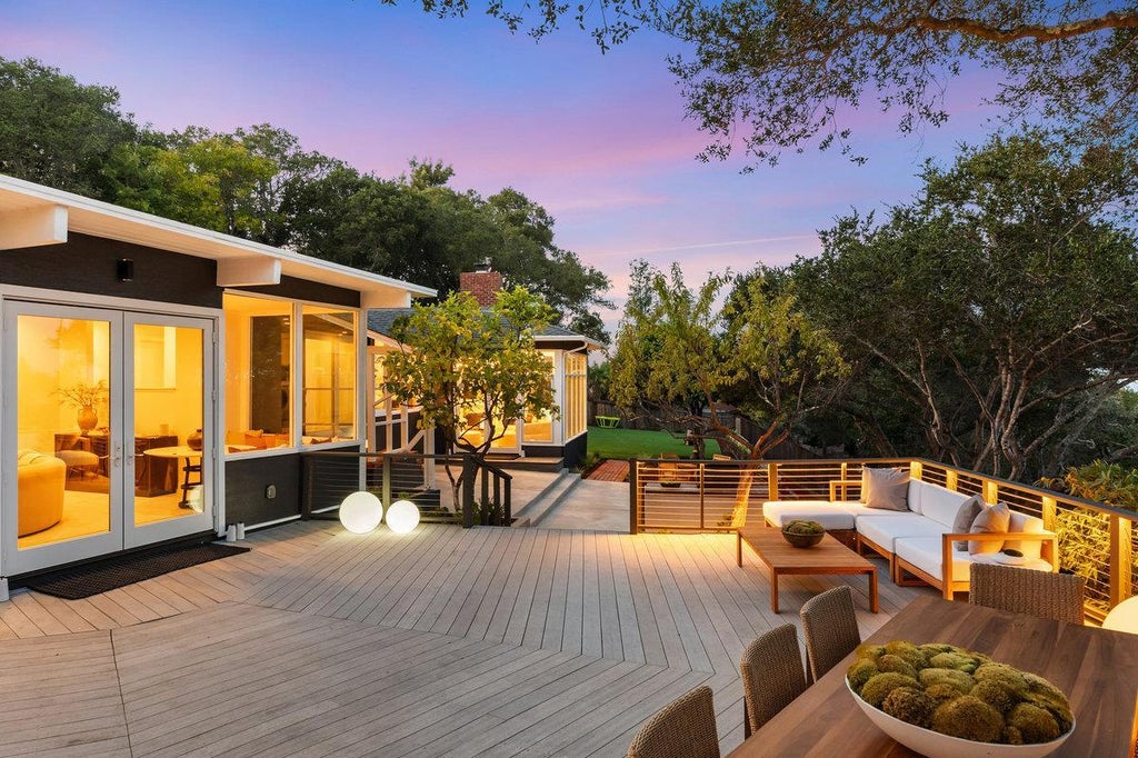 745 Endfield Way, Hillsborough