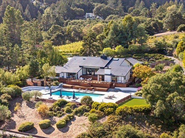 6 Friars Ln, WOODSIDE